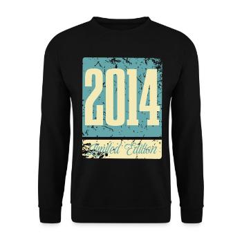 2014 Born Birthday Year of birth - Unisex Sweatshirt - black - Front - Alina (178cm) & Michal (187cm)