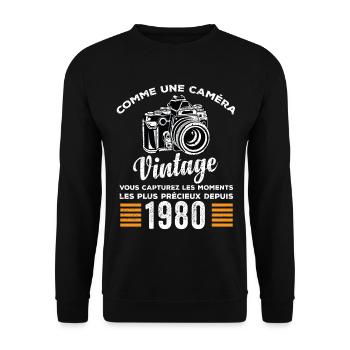Caméra vintage 1980 cadeau anniversaire humour - Sweat-shirt Unisexe - noir - Devant - Alina (178cm) & Michal (187cm)