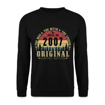 2007 Vintage Born 2007 Vintage Birthday Gift - Unisex Sweatshirt - black - Front - Alina (178cm) & Michal (187cm)