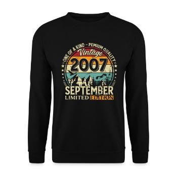 18th Birthday Vintage September 2007 - Unisex Sweatshirt - black - Front - Alina (178cm) & Michal (187cm)