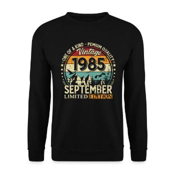 40th Birthday Vintage September Year 1985 - Unisex Sweatshirt - black - Front - Alina (178cm) & Michal (187cm)