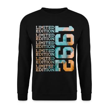 LIMITED EDITION 1992 34 YEARS 34TH BIRTHDAY - Unisex Sweatshirt - black - Front - Alina (178cm) & Michal (187cm)