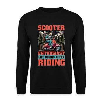 Scooter Enthusiast Life Begins Kick Scooter Lover - Unisex Pullover - Schwarz - Vorne - Alina (178cm) & Michal (187cm)