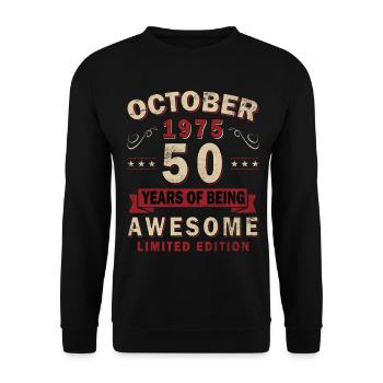 Cadeau 50ème anniversaire Voiture Ancienne Octobre 1975 - Sweat-shirt Unisexe - noir - Devant - Alina (178cm) & Michal (187cm)