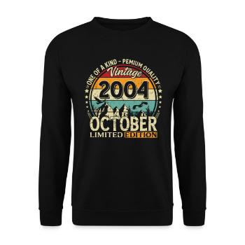21st Birthday Vintage October Vintage 2004 - Unisex Sweatshirt - black - Front - Alina (178cm) & Michal (187cm)