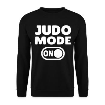Judo Mode ON – Stärke, Disziplin & Kampfgeist - Unisex Pullover - Schwarz - Vorne - Alina (178cm) & Michal (187cm)