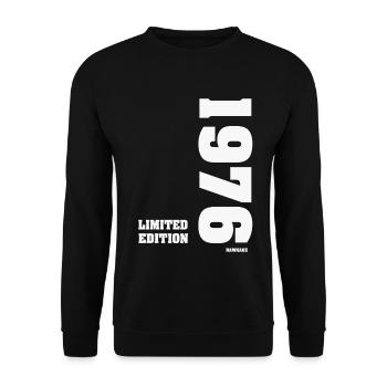 Limited_Edition_1976 - Unisex Pullover - Schwarz - Vorne - Alina (178cm) & Michal (187cm)