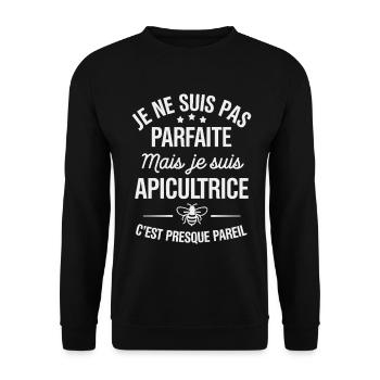 I'm not perfect but I'm a beekeeper - Unisex Sweatshirt - black - Front - Alina (178cm) & Michal (187cm)