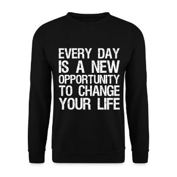 Chaque jour est une nouvelle occasion de changer de vie - Sweat-shirt Unisexe - noir - Devant - Alina (178cm) & Michal (187cm)