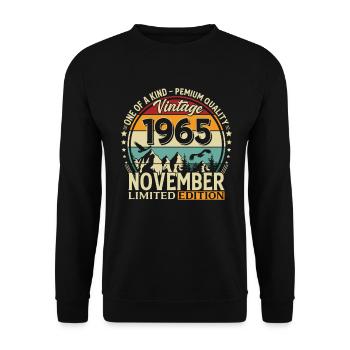 60ème Anniversaire Vintage Novembre Millésime 1965 - Sweat-shirt Unisexe - noir - Devant - Alina (178cm) & Michal (187cm)