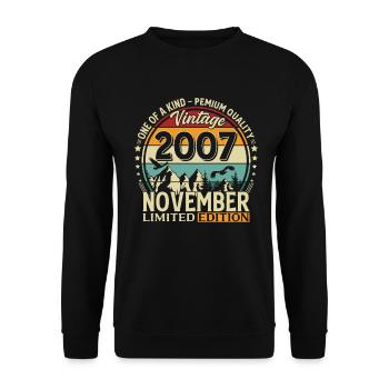 18. Geburtstag Vintage November Jahrgang 2007 - Unisex Pullover - Schwarz - Vorne - Alina (178cm) & Michal (187cm)
