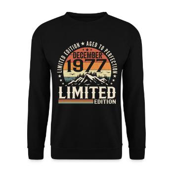 December 1977 - Unisex Sweatshirt - black - Front - Alina (178cm) & Michal (187cm)