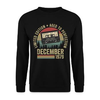 December 1979 - Anniversary December 1979 - Unisex Sweatshirt - black - Front - Alina (178cm) & Michal (187cm)