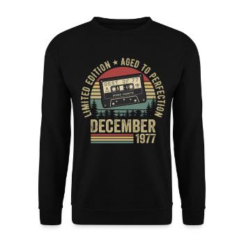 Décembre 1977 - Anniversaire Décembre 1977 - Sweat-shirt Unisexe - noir - Devant - Alina (178cm) & Michal (187cm)