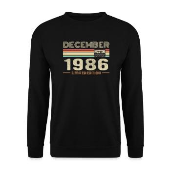 December 1986 Birthday December 1986 December - Unisex Sweatshirt - black - Front - Alina (178cm) & Michal (187cm)