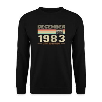 Décembre 1983 anniversaire Décembre 1983 Décembre - Sweat-shirt Unisexe - noir - Devant - Alina (178cm) & Michal (187cm)