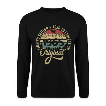 December 1965 - Legend since December 1965 - Unisex Sweatshirt - black - Front - Alina (178cm) & Michal (187cm)