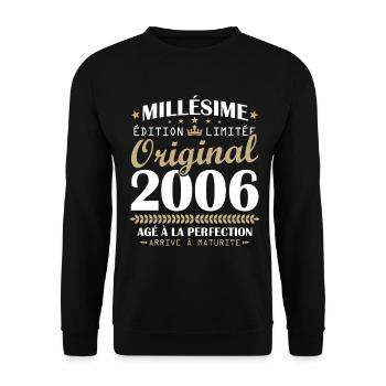 Vintage 2006 Original 20th Anniversary Gift - Unisex Sweatshirt - black - Front - Alina (178cm) & Michal (187cm)