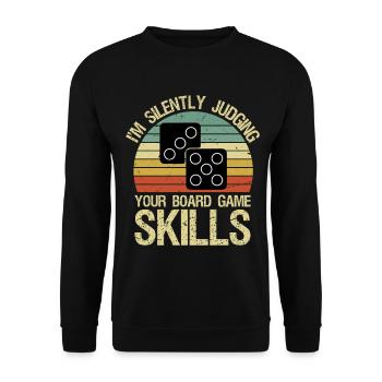 I'm Silently Judging Your Board Game Skills - Unisex Pullover - Schwarz - Vorne - Alina (178cm) & Michal (187cm)