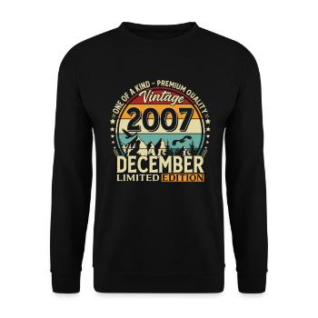 18. Geburtstag Vintage Dezember Jahrgang 2007 - Unisex Pullover - Schwarz - Vorne - Alina (178cm) & Michal (187cm)
