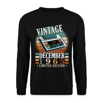 Vintage 1965 Limited Edition Best Of - Unisex Pullover - Schwarz - Vorne - Alina (178cm) & Michal (187cm)