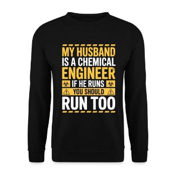 Funny scientific humor about a chemical engineer - Unisex Sweatshirt - black - Front - Alina (178cm) & Michal (187cm)