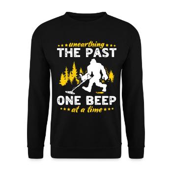 Dirt Fishing Sasquatches - Unisex Pullover - Schwarz - Vorne - Alina (178cm) & Michal (187cm)
