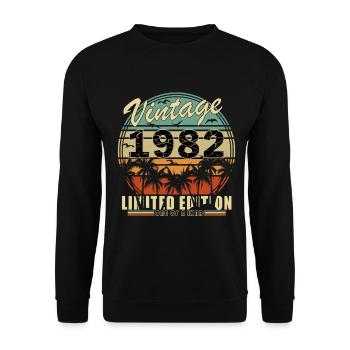 Vintage 1982 Limitierte Edition Palmen Sunset - Unisex Pullover - Schwarz - Vorne - Alina (178cm) & Michal (187cm)