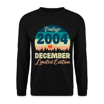 Geburtstag Dezember 2004 Geburtstagsgeschenk - Unisex Pullover - Schwarz - Vorne - Alina (178cm) & Michal (187cm)
