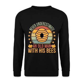 Apiary Bee Keeper an Old Man with His Bees Beekeep - Unisex Sweatshirt - black - Front - Alina (178cm) & Michal (187cm)