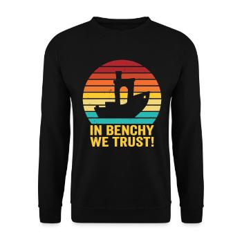 In Benchy We Trust – Retro 3D Printing Design - Unisex Sweatshirt - black - Front - Alina (178cm) & Michal (187cm)
