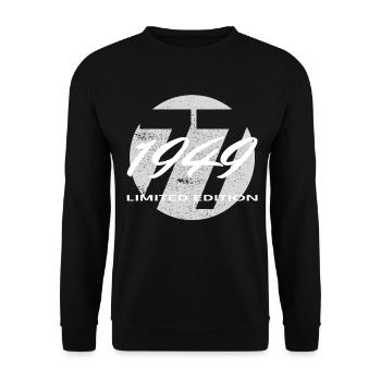 77e anniversaire 1949 cadeau pour hommes et femmes - Sweat-shirt Unisexe - noir - Devant - Alina (178cm) & Michal (187cm)