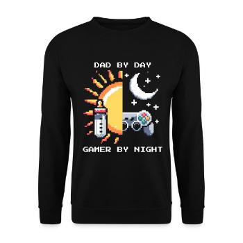 Papa le jour, joueur la nuit | Vie familiale - Sweat-shirt Unisexe - noir - Devant - Alina (178cm) & Michal (187cm)