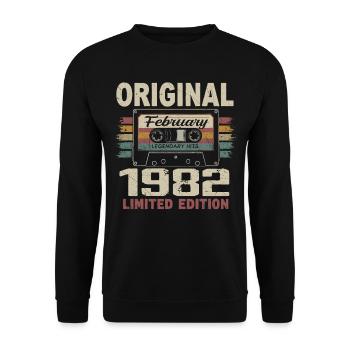 February 1982, February 1982 Birthday Gift - Unisex Sweatshirt - black - Front - Alina (178cm) & Michal (187cm)