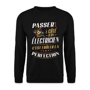 Elektriker, Nahezu Perfektion, Humor, Handwerker - Unisex Pullover - Schwarz - Vorne - Alina (178cm) & Michal (187cm)