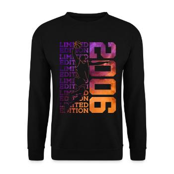 LIMITED EDITION 2006 BASKETBALL 20. GEBURTSTAG - Unisex Pullover - Schwarz - Vorne - Alina (178cm) & Michal (187cm)