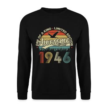 1946 Vintage Jahrgang Retro Geburtstag Geschenk - Unisex Pullover - Schwarz - Vorne - Alina (178cm) & Michal (187cm)