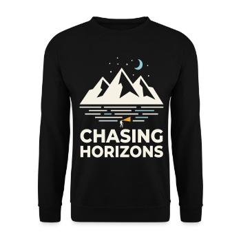 Chasing Horizons Nacht Berge Motiv - Unisex Pullover - Schwarz - Vorne - Alina (178cm) & Michal (187cm)