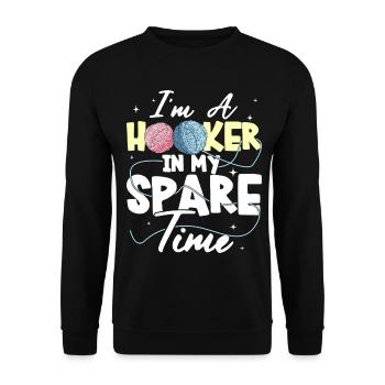 In Meiner Freizeit Bin Ich Eine Nutte Und Häkele - Unisex Pullover - Schwarz - Vorne - Alina (178cm) & Michal (187cm)