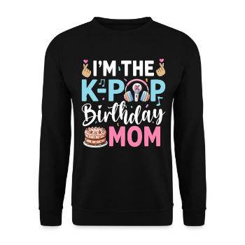 I'm The K-Pop Birthday Mom - Unisex Sweatshirt - black - Front - Alina (178cm) & Michal (187cm)
