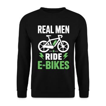 E-Bike Fahrer T-Shirt – Real Men Ride E-Bikes - Unisex Pullover - Schwarz - Vorne - Alina (178cm) & Michal (187cm)