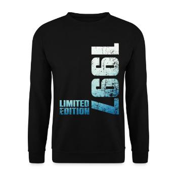 29ème Anniversaire Homme Femme 29 ans 1997 Cadeau - Sweat-shirt Unisexe - noir - Devant - Alina (178cm) & Michal (187cm)