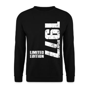 49 Year Old Birthday Gift 1977 Men Women - Unisex Sweatshirt - black - Front - Alina (178cm) & Michal (187cm)
