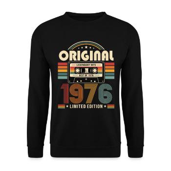 50e anniversaire Gift Man cassette Best of 1976 - Sweat-shirt Unisexe - noir - Devant - Alina (178cm) & Michal (187cm)