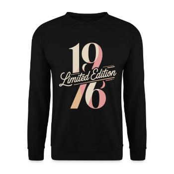 Jahrgang 1976 Limited Edition Vintage - Unisex Pullover - Schwarz - Vorne - Alina (178cm) & Michal (187cm)