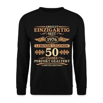 Einzigartig seit 1976 Jahrgang - 50. Geburtstag - Unisex Pullover - Schwarz - Vorne - Alina (178cm) & Michal (187cm)