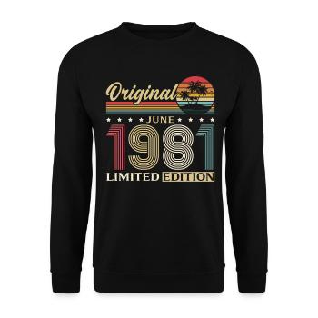 45th Birthday Gift Vintage June Vintage 1981 - Unisex Sweatshirt - black - Front - Alina (178cm) & Michal (187cm)
