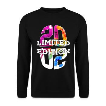 LIMITED EDITION 2002 24 YEARS 24TH BIRTHDAY - Unisex Sweatshirt - black - Front - Alina (178cm) & Michal (187cm)
