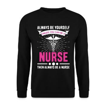 Krankenschwester - Unisex Pullover - Schwarz - Vorne - Alina (178cm) & Michal (187cm)