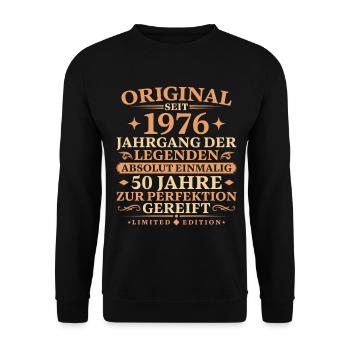 1976 geboren Vintage 50. Geburtstag Geschenk - Unisex Pullover - Schwarz - Vorne - Alina (178cm) & Michal (187cm)